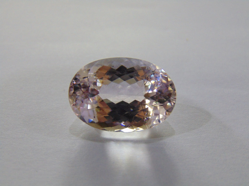 Kunzita 29,50 ct (com agulha)