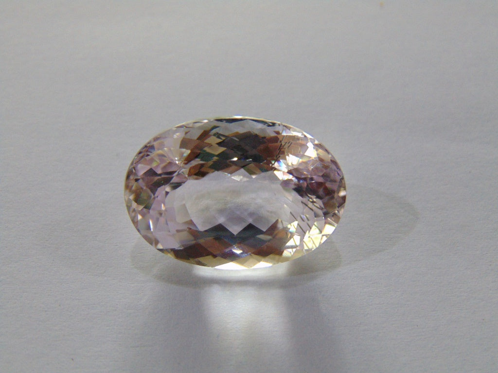 Kunzita 29,50 ct (com agulha)