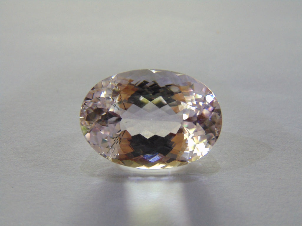 Kunzita 29,50 ct (com agulha)