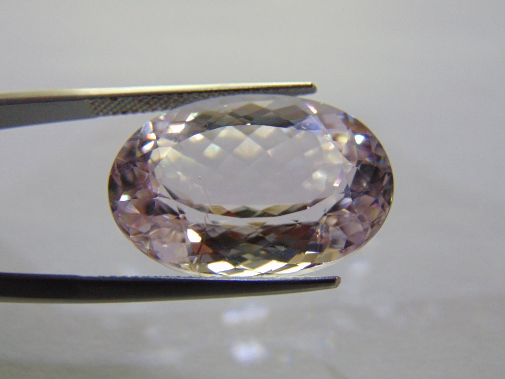 Kunzita 29,50 ct (com agulha)