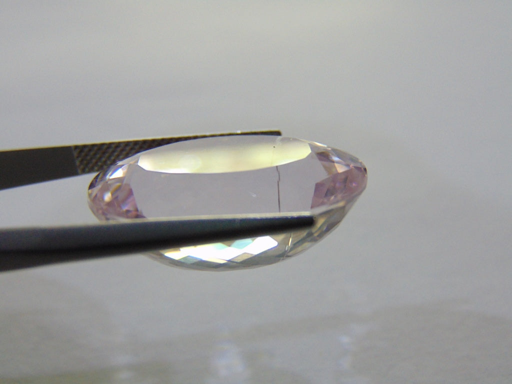 29.50ct Kunzite (With Needle)