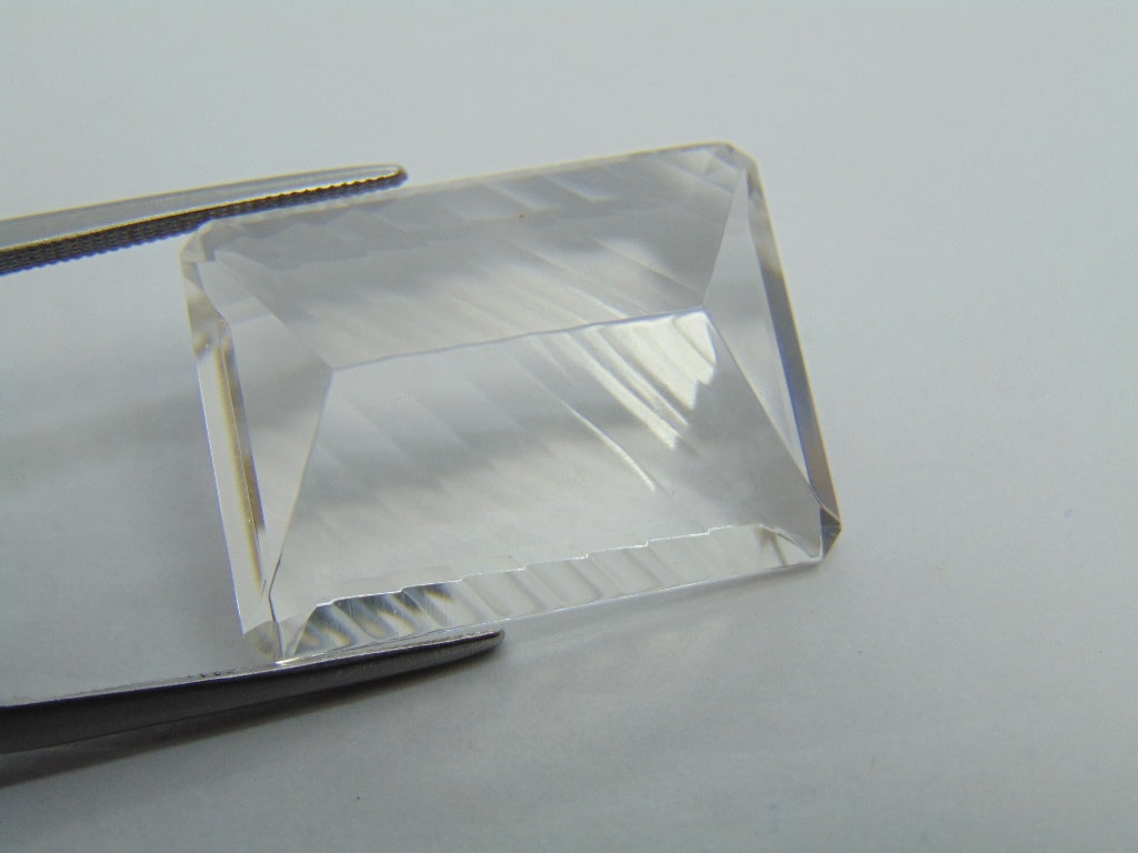 29.20ct Quartz Crystal 23x17mm