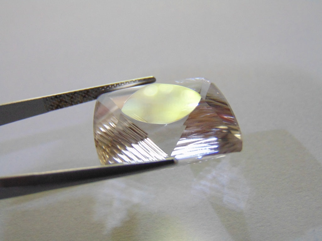 32.20ct Quartz Crystal 21mm