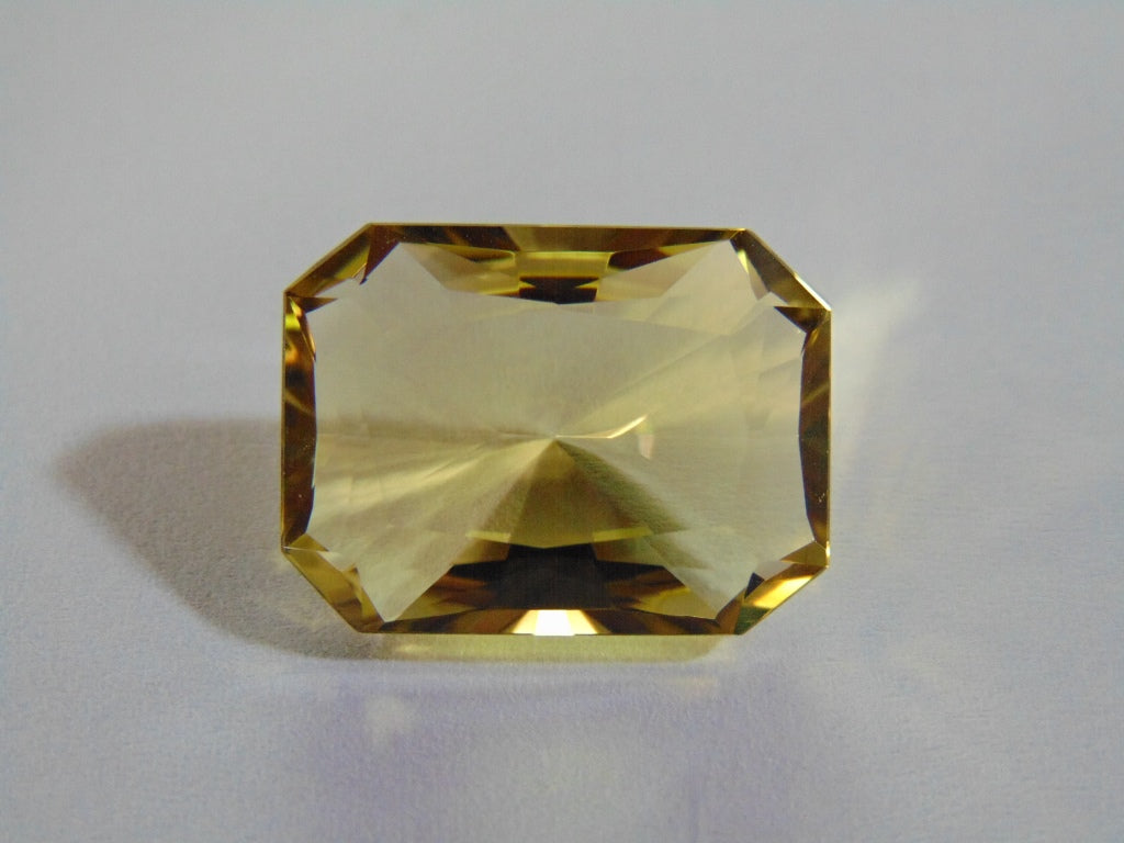 25.30ct Quartz Green Gold 23x17mm