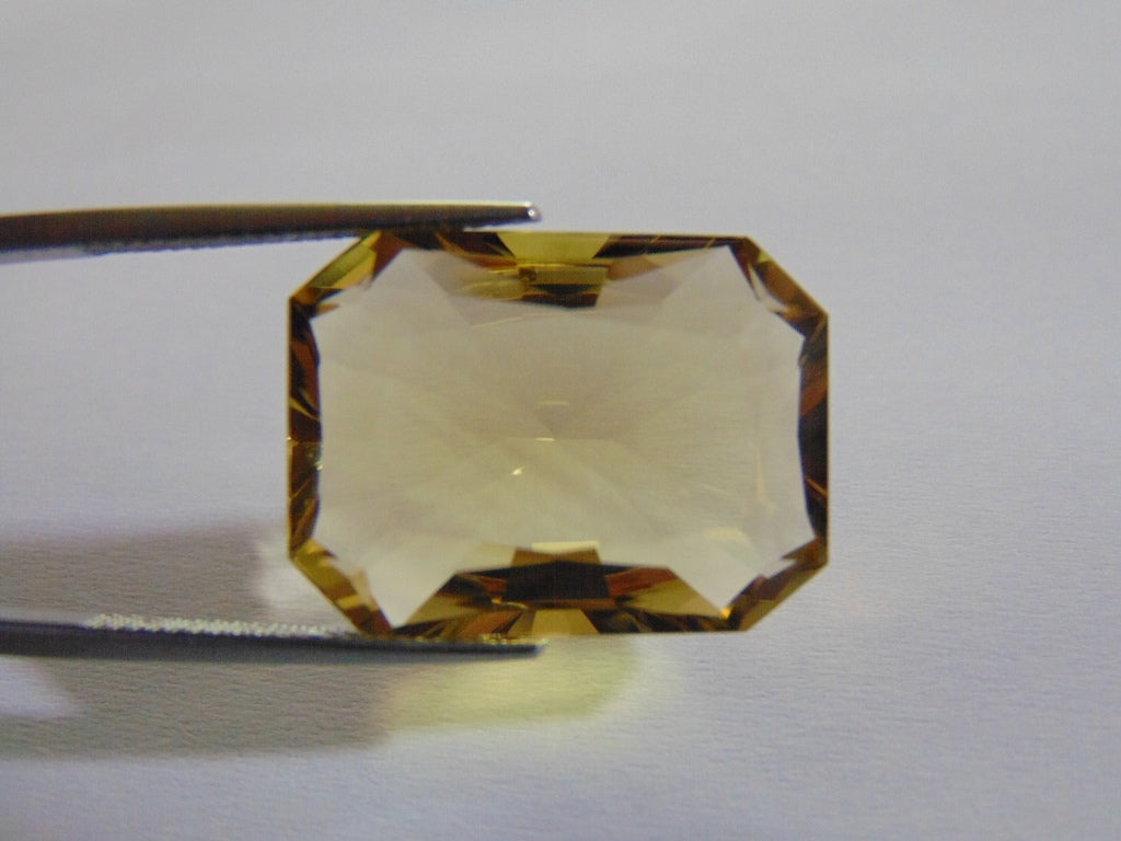 25.30ct Quartz Green Gold 23x17mm