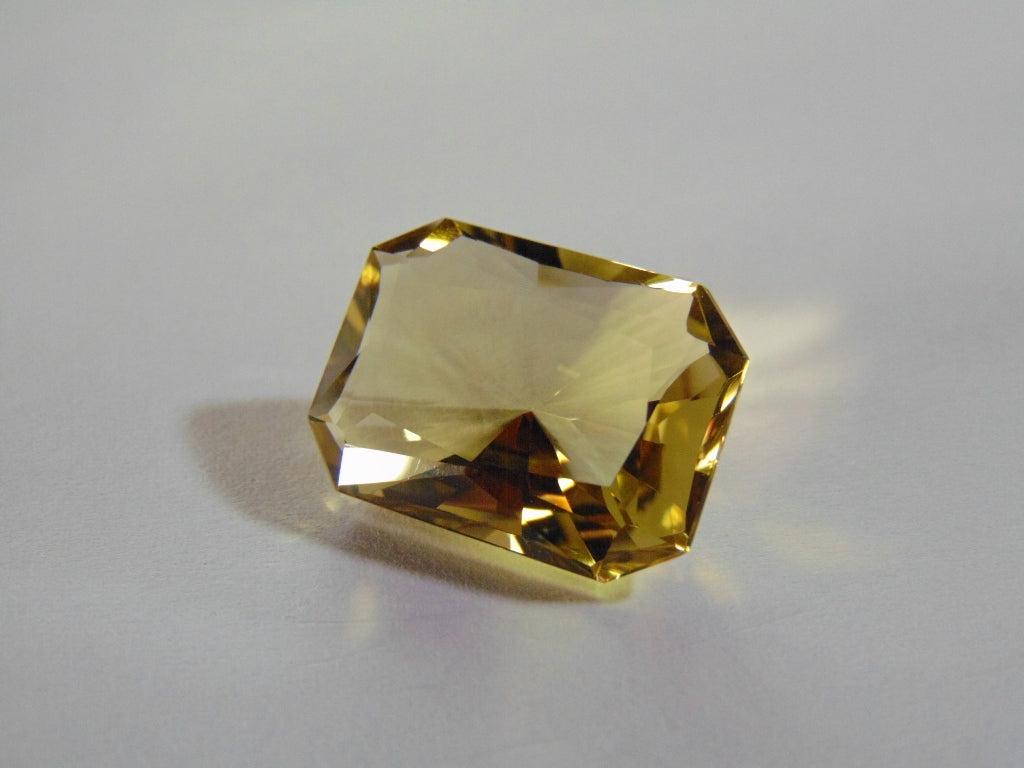 25.30ct Quartz Green Gold 23x17mm